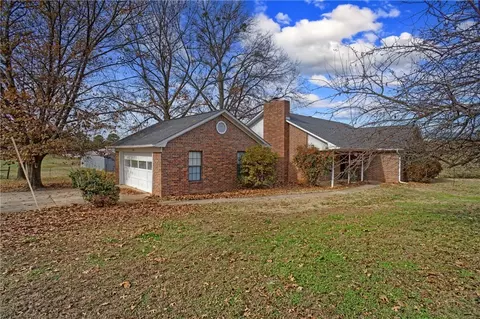 Exterior - 845 Singleton Rd, Dover, AR 72837 photo 2 of 7