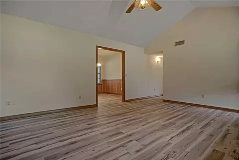 Living - 845 Singleton Rd, Dover, AR 72837 photo 2 of 4