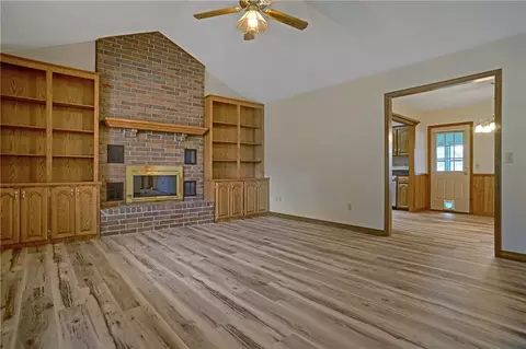 Living - 845 Singleton Rd, Dover, AR 72837 photo 1 of 4