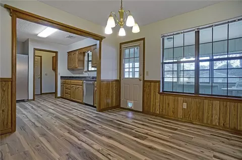 Dining - 845 Singleton Rd, Dover, AR 72837 photo 1 of 4