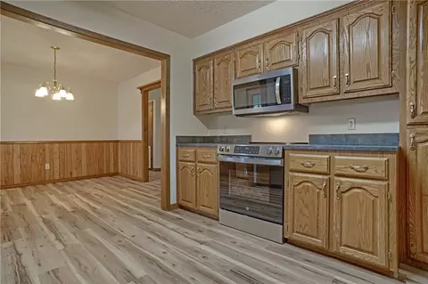 Kitchen - 845 Singleton Rd, Dover, AR 72837 photo 3 of 3