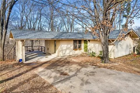 1 Elizabeth Dr, Bella Vista, AR 72715