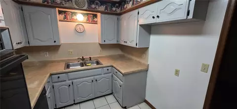 Kitchen - 804 Smith Dr, Harrison, AR 72601 photo 1 of 1