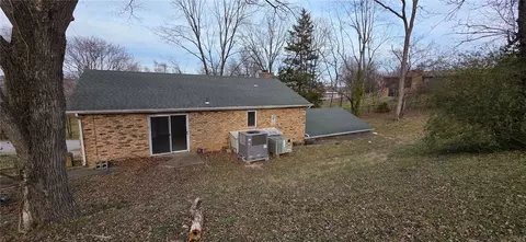 Exterior - 804 Smith Dr, Harrison, AR 72601 photo 3 of 4
