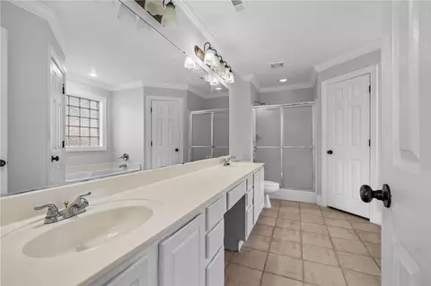 Bath - 2541 Appleglen St, Springdale, AR 72764 photo 1 of 4