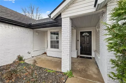 Exterior - 2541 Appleglen St, Springdale, AR 72764 photo 3 of 6