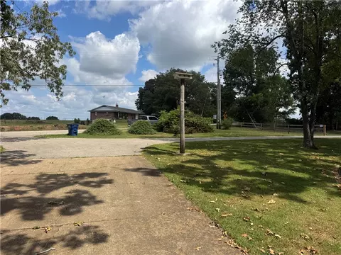 Exterior - 92 206 Hwy, Harrison, AR 72601 photo 6 of 19