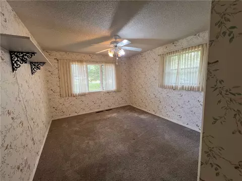 Bedroom - 92 206 Hwy, Harrison, AR 72601 photo 4 of 5