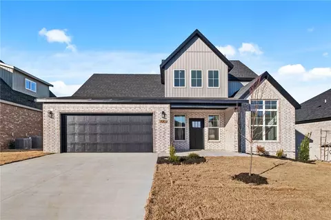 7002 High Meadow Blvd, Bentonville, AR 72713
