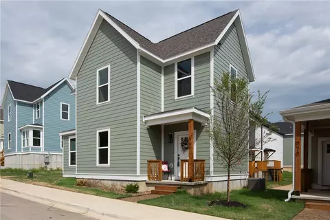 964 S Laramie Hts, Fayetteville, AR 72704