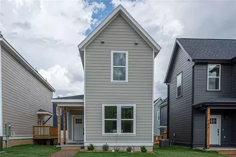 976 S Laramie Hts, Fayetteville, AR 72704