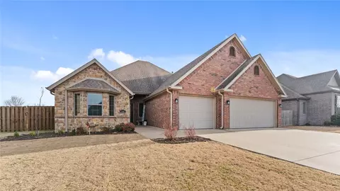 4201 SW Flagstone Blvd, Bentonville, AR 72713