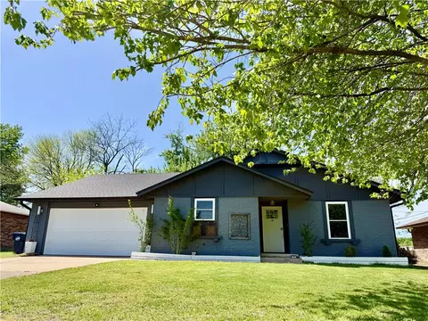 1604 S 23rd St, Rogers, AR 72758