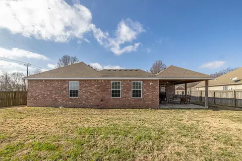 Exterior - 570 Bonanza St, Centerton, AR 72719 photo 7 of 8