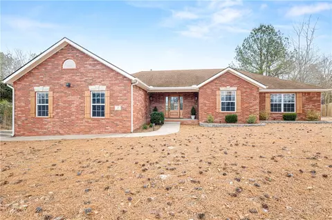 2 Granshire Ln, Bella Vista, AR 72714