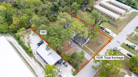 1203 S 3rd St, Rogers, AR 72756