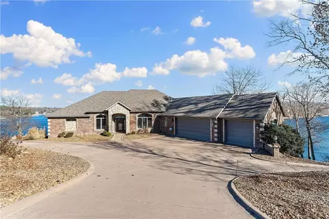 86 Stonehaven Dr, Bella Vista, AR 72715