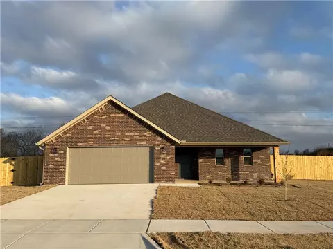 104 W Gilpin St, Farmington, AR 72730