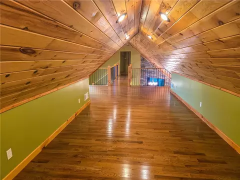 Entry Way - 4342 Harmon Rd, Harrison, AR 72601 photo 10 of 10
