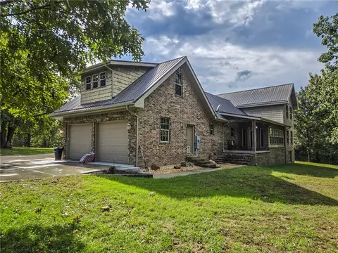 Exterior - 4342 Harmon Rd, Harrison, AR 72601 photo 3 of 15