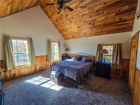Bedroom - 4342 Harmon Rd, Harrison, AR 72601 photo 4 of 6
