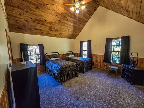 Bedroom - 4342 Harmon Rd, Harrison, AR 72601 photo 3 of 6