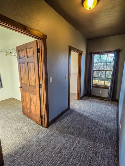 Entry Way - 4342 Harmon Rd, Harrison, AR 72601 photo 6 of 10