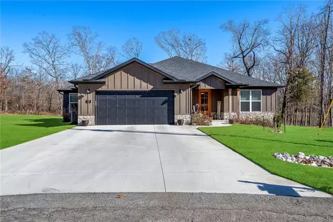 49 Saint Andrews Dr, Bella Vista, AR 72715