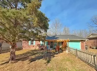 10 Foxgrove Ln, Sherwood, AR 72120