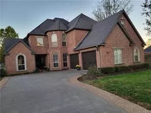 4057 Eastpoint Dr, Fayetteville, AR 72701