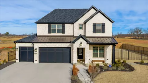 8801 Starry Night Dr, Bentonville, AR 72713