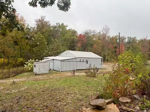 Exterior - 185 Petters Rd, Mountain View, AR 72560 photo 3 of 6