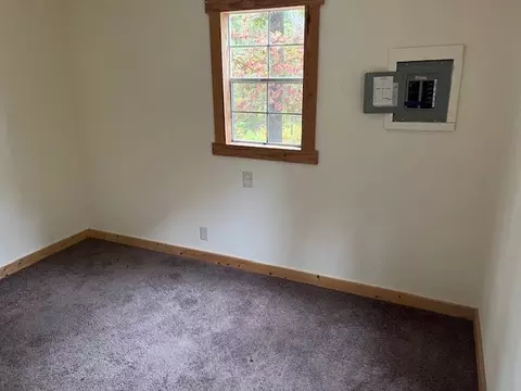 Bedroom - 185 Petters Rd, Mountain View, AR 72560 photo 2 of 2