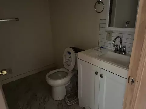Bath - 185 Petters Rd, Mountain View, AR 72560 photo 1 of 1