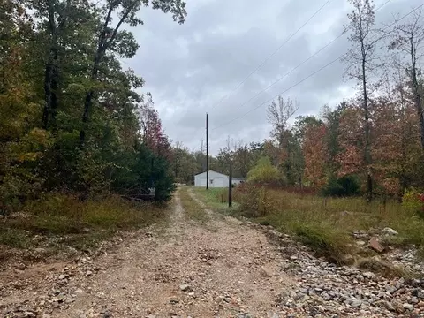Exterior - 185 Petters Rd, Mountain View, AR 72560 photo 4 of 6