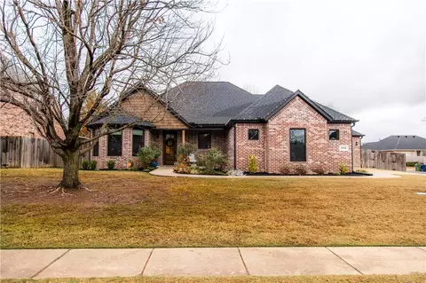 5743 Cobbler Pl, Rogers, AR 72758