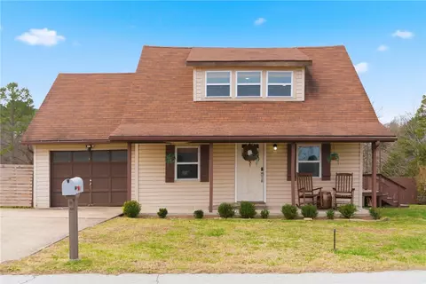 19067 Coppermine Rd, Rogers, AR 72756