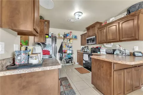 Kitchen - 2914 S E St, Rogers, AR 72758 photo 1 of 1