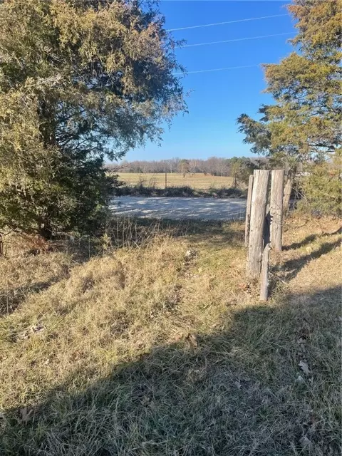 \estes Road, Harrison, AR 72601
