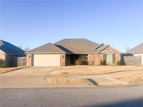 4224 Anthem Dr, Fayetteville, AR 72704
