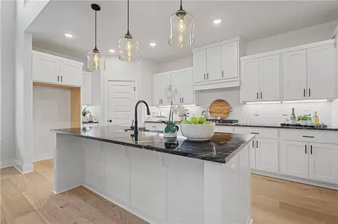 Kitchen - 1310 Tiffany St, Centerton, AR 72719 photo 6 of 9