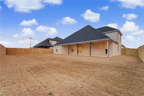 Exterior - 1310 Tiffany St, Centerton, AR 72719 photo 3 of 4
