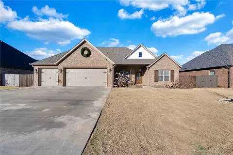 364 Penzo Ave, Springdale, AR 72762