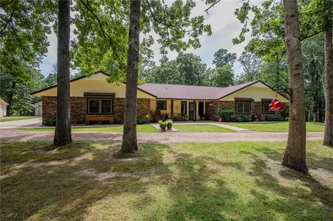 11619 Oak Hills Dr, Bentonville, AR 72712