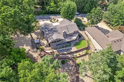 14 Waterside Ln, Bella Vista, AR 72715