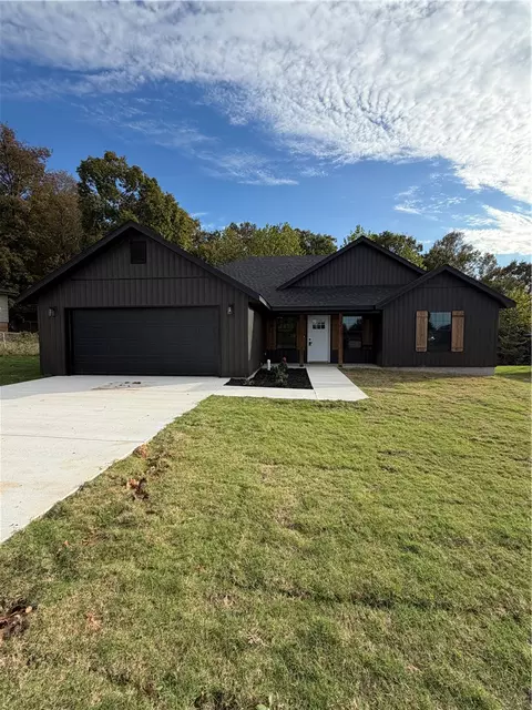 140 Mae, Huntsville, AR 72740
