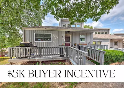 9 Connie Ln, Bella Vista, AR 72715