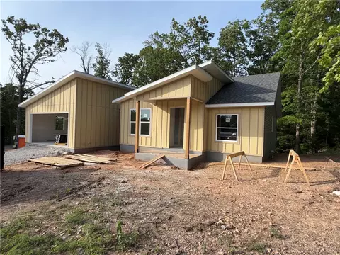 2 Davington Ln, Bella Vista, AR 72715