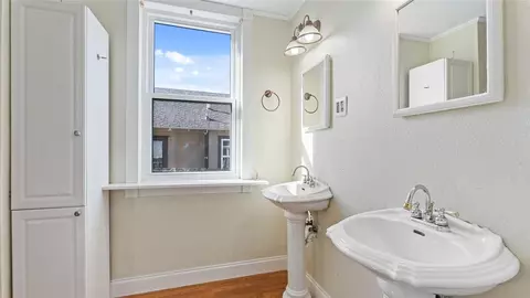 Bath - 2109 N K St, Fort Smith, AR 72901 photo 6 of 8