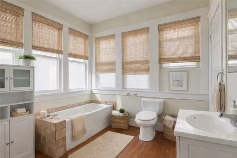 Bath - 2109 N K St, Fort Smith, AR 72901 photo 1 of 8